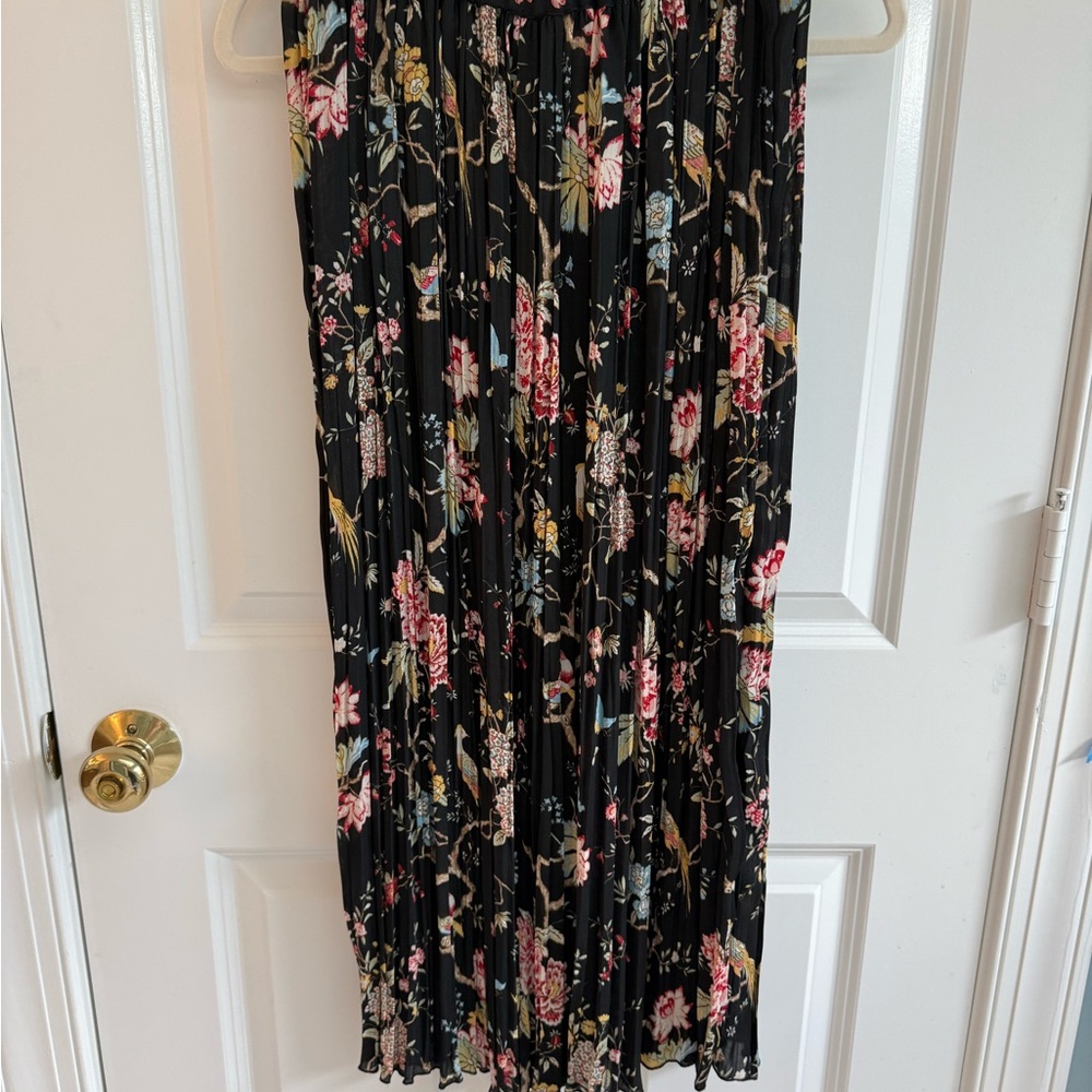 H&M Black Floral Pleated Maxi Skirt